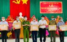 Đảng bộ thị trấn Kim Tân tổ chức Lễ trao Huy hiệu Đảng  đợt 2/3 và 19/5 năm 2021